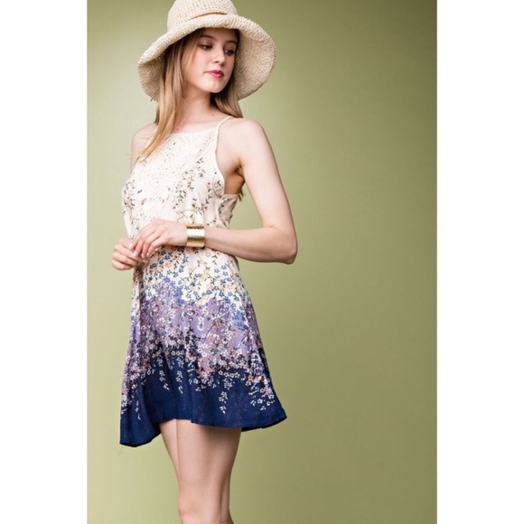 Last 1! Floral mini dress w crocheted detail small - Picture 3 of 6